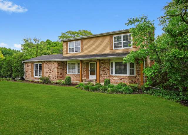 Property at 1136 S Naper Blvd, Naperville, IL 60540, 5 beds, 2.5 baths