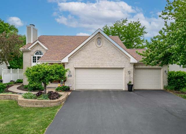 Property at 6529 Chartwell Dr, Rockford, IL 61114, 4 beds, 2.5 baths