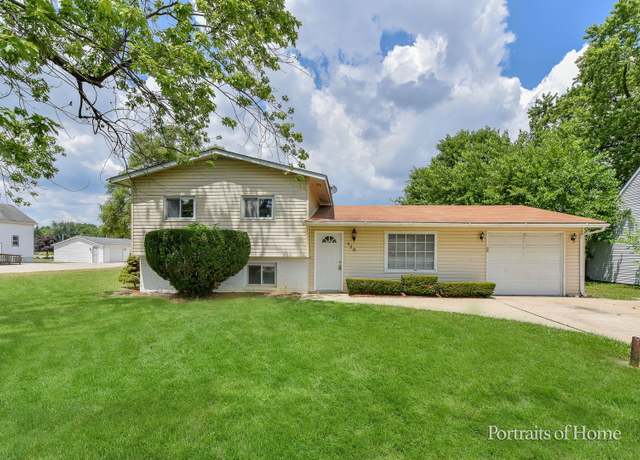 Property at 450 E Briarcliff Rd, Bolingbrook, IL 60440, 4 beds, 2 baths