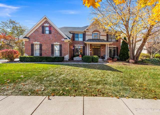 Property at 722 Waters Edge Dr, South Elgin, IL 60177, 5 beds, 4.5 baths