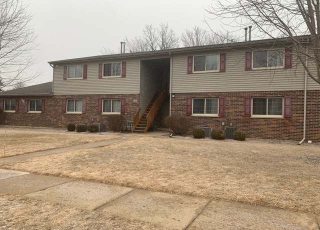 Property at 355 Woodridge Cir Unit B, South Elgin, IL 60177, 2 beds, 2 baths