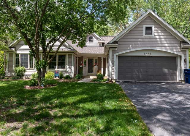 Property at 7038 Bentley Dr, Gurnee, IL 60031, 3 beds, 2.5 baths