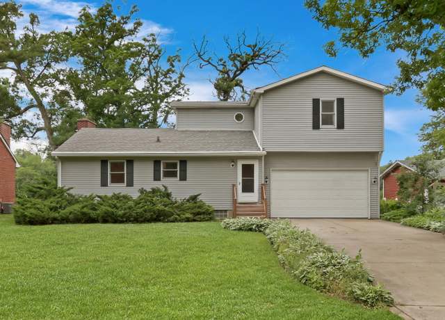 Property at 33448 N Mill Rd, Grayslake, IL 60030, 2 beds, 2 baths