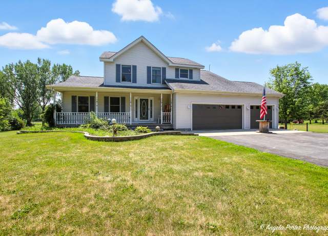 Property at 8815 Regnier Rd, Hebron, IL 60034, 4 beds, 3.5 baths