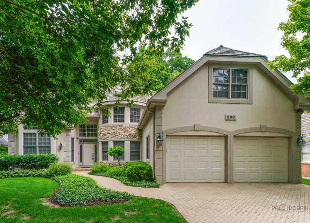 Property at 590 Academy Woods Dr, Lake Forest, IL 60045, 3 beds, 3.5 baths