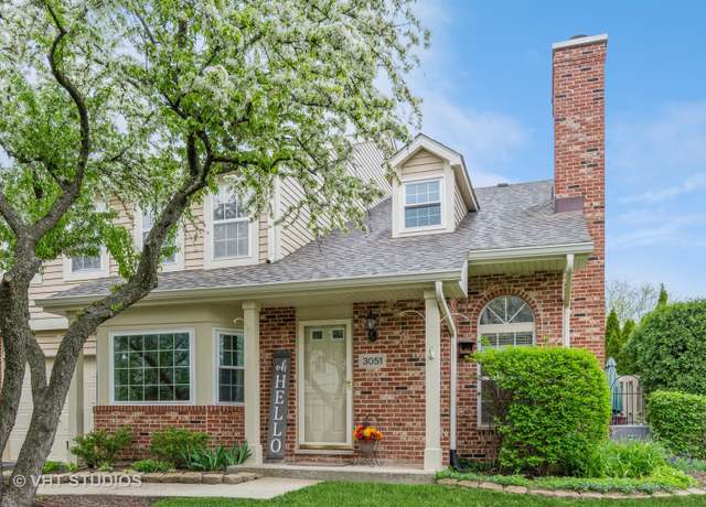Property at 3051 Anton Dr, Aurora, IL 60504, 2 beds, 1.5 baths