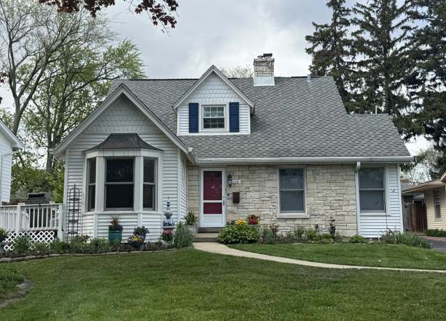 Property at 146 Juliet Ct, Clarendon Hills, IL 60514, 3 beds, 2 baths