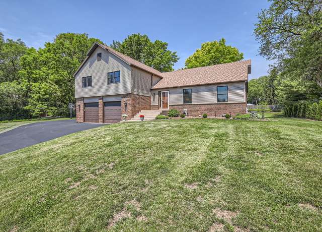Property at 1718 Rosewood Ln, Johnsburg, IL 60051, 4 beds, 2.5 baths