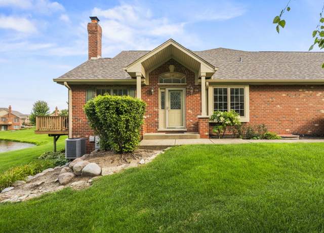Property at 12612 Royal Gorge Ct, Mokena, IL 60448, 2 beds, 3 baths