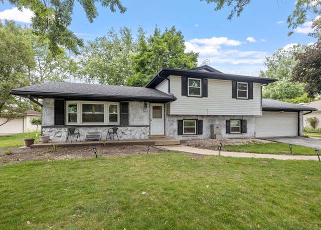Property at 204 Pfaff Dr, Frankfort, IL 60423, 4 beds, 2 baths