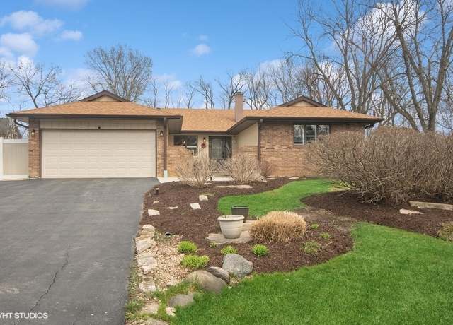Property at 29W410 Glen Rd, West Chicago, IL 60185, 4 beds, 2.5 baths