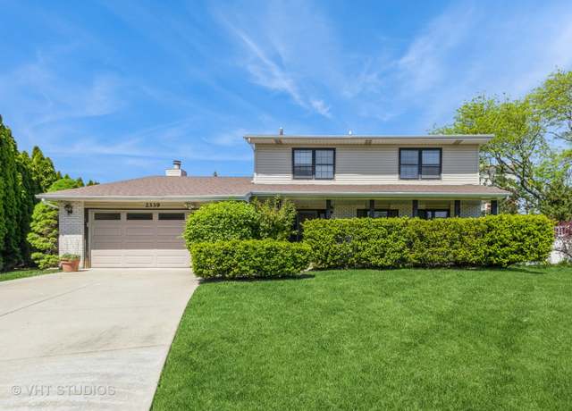 Property at 2339 N James Ct, Arlington Heights, IL 60004, 4 beds, 2.5 baths