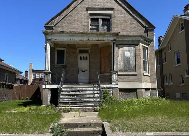 Property at 7347 S Paxton Ave, Chicago, IL 60649, 3 beds, 2.5 baths