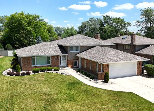 Property at 15363 Sunflower Ct, Orland Park, IL 60462, 4 beds, 2 baths