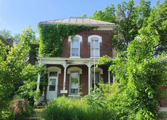 Property at 522 Adams St, Quincy, IL 62301, 4 beds, 2 baths