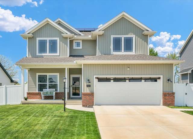 Property at 715 Cole Ln, Mahomet, IL 61853, 4 beds, 2.5 baths