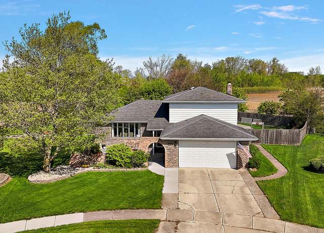 Property at 1042 Catalpa Ct, Beecher, IL 60401, 3 beds, 2 baths