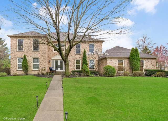 Property at 1000 Surrey Ln, Itasca, IL 60143, 4 beds, 3 baths