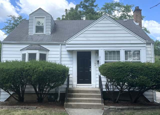 Property at 21142 Locust St, Matteson, IL 60443, 3 beds, 3 baths