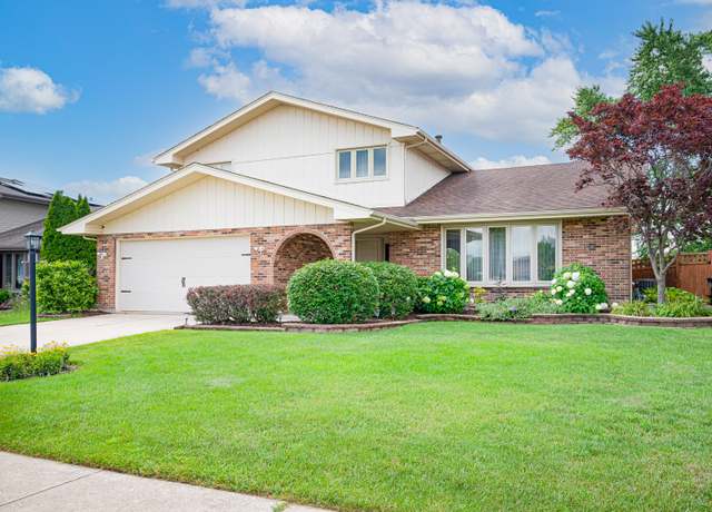 Property at 6127 157th St, Oak Forest, IL 60452, 3 beds, 2.5 baths