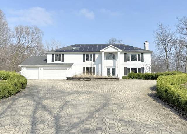 Property at 23021 Oakland Dr, Steger, IL 60475, 6 beds, 4.5 baths