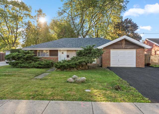 Property at 15501 Rose Dr, South Holland, IL 60473, 3 beds, 2 baths