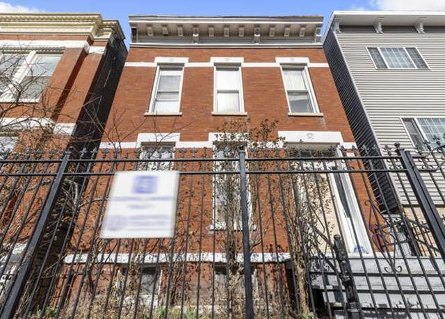 Property at 2016 W Superior St, Chicago, IL 60612, 6 beds, 2 baths
