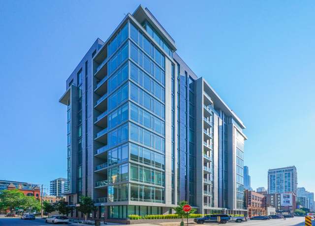 Property at 360 W Erie St Unit 5A, Chicago, IL 60654, 3 beds, 3 baths