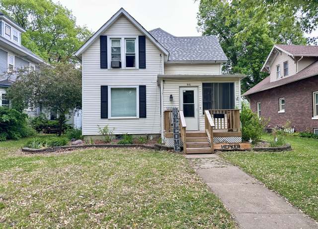 Property at 910 Locust St, Sterling, IL 61081, 3 beds, 2 baths