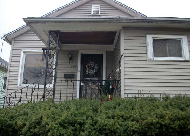 Property at 827 Summit St, Joliet, IL 60435, 2 beds, 1 bath
