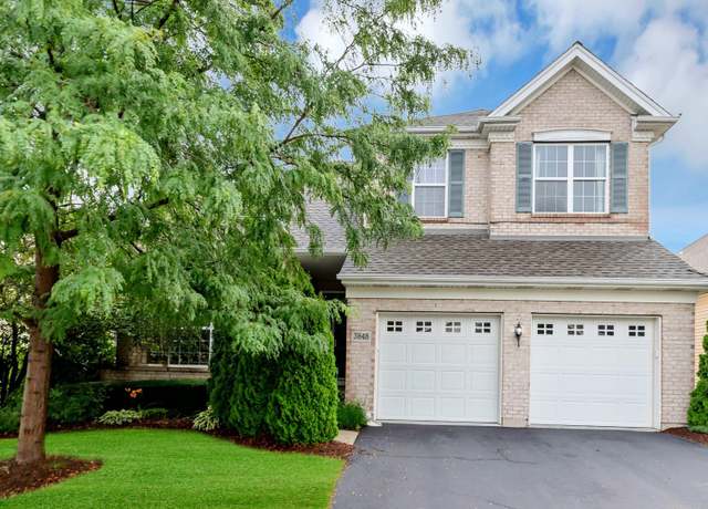 Property at 3848 Valhalla Dr, Elgin, IL 60124, 3 beds, 3 baths