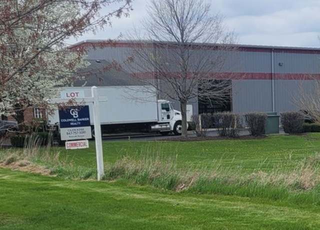 Property at 225 Commercial Dr, Yorkville, IL 60560