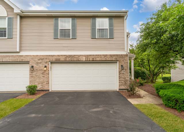 Property at 59 Colonial Ct, Streamwood, IL 60107, 2 beds, 3 baths