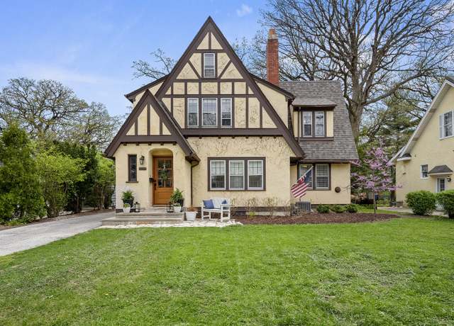 Property at 5619 Dunham Rd, Downers Grove, IL 60516, 5 beds, 1.5 baths