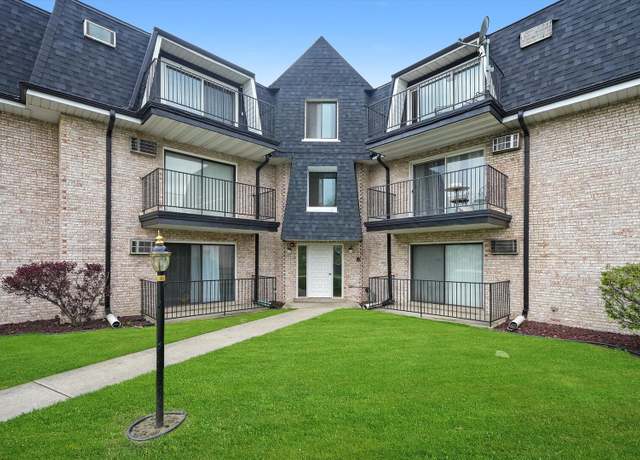 Property at 7000 Mather Ave #301, Chicago Ridge, IL 60415, 2 beds, 2 baths