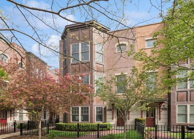 Property at 3012 W Newport Ave, Chicago, IL 60618, 4 beds, 3.5 baths