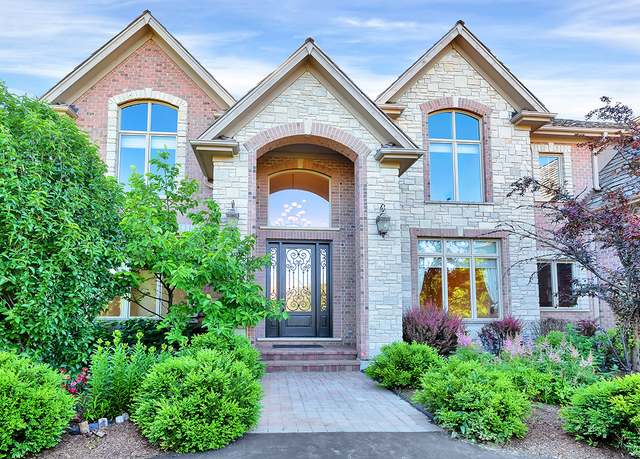 Property at 1410 W Newcastle Ct, Inverness, IL 60010, 7 beds, 6.5 baths