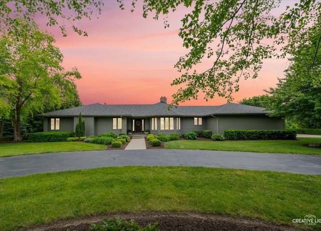 Property at 26 Chippewa Ct, Oswego, IL 60543, 4 beds, 4 baths
