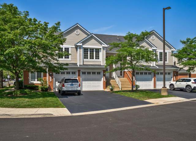 Property at 7434 Lincoln Ave Unit C, Skokie, IL 60076, 3 beds, 2 baths
