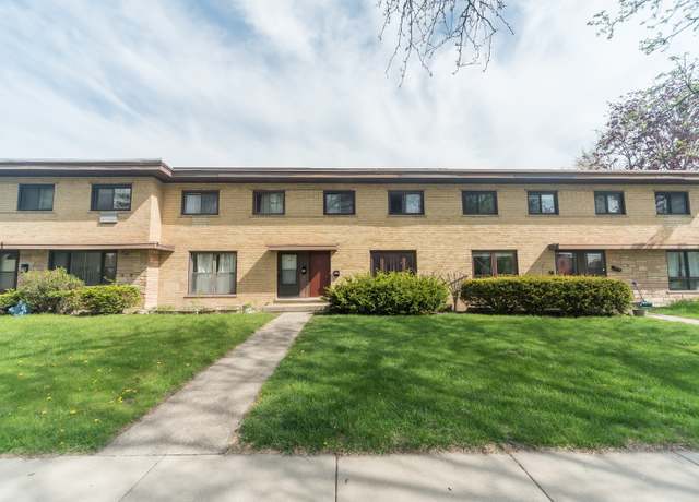 Property at 122 E Highland Ave, Mount Prospect, IL 60056, 3 beds, 1.5 baths