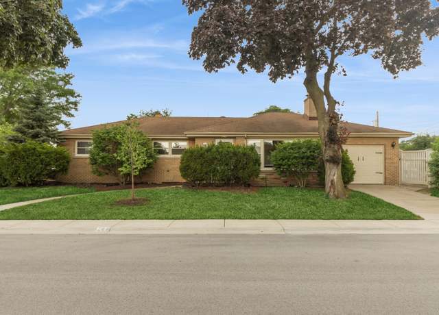 Property at 5500 Harvard Ter, Skokie, IL 60077, 3 beds, 2.5 baths