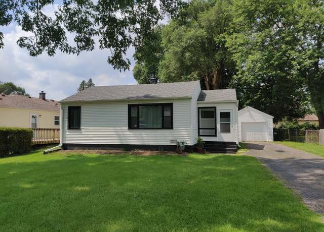 Property at 1619 Rogers Ave, Mchenry, IL 60050, 2 beds, 1 bath