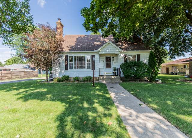 Property at 803 14th Ave, Mendota, IL 61342, 2 beds, 1 bath