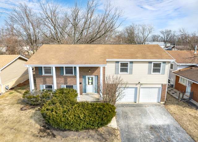 Property at 18921 Center Ave, Homewood, IL 60430, 3 beds, 2 baths