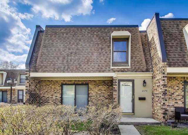 Property at 2170 Country Club Dr Unit 26-1H, Woodridge, IL 60517, 3 beds, 2.5 baths