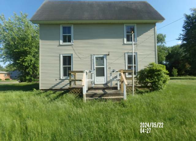 Property at 513 E 3rd St, Prophetstown, IL 61277, 3 beds, 1 bath