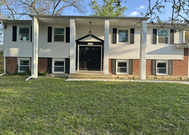 Property at 523 Circle Dr, University Park, IL 60484, 4 beds, 2 baths