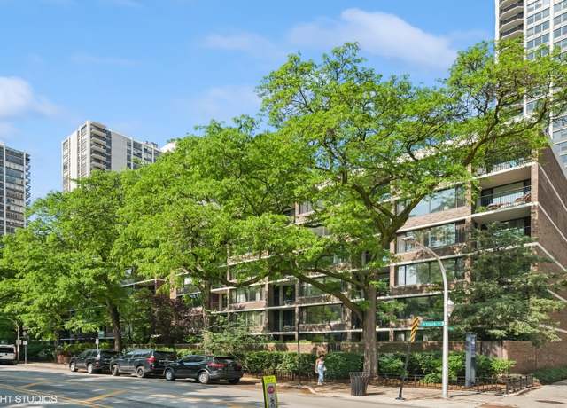 Property at 1555 N Sandburg Ter Unit 203K, Chicago, IL 60610, 2 beds, 2 baths