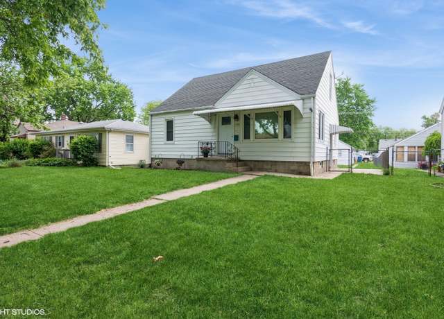 Property at 430 S Tanner Ave, Kankakee, IL 60901, 3 beds, 1 bath