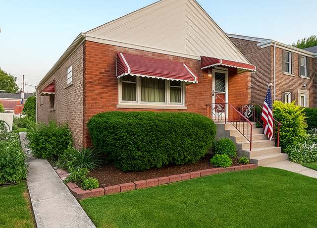 Property at 3740 S 58th Ave, Cicero, IL 60804, 2 beds, 1.5 baths